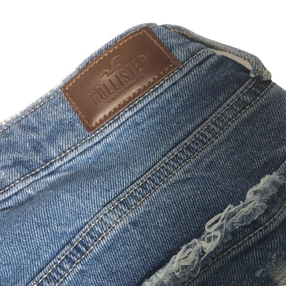 Hollister Mom Jeans Curvy High-Rise Light Wash Blue Denim Distressed Juniors 3S - Picture 10 of 12